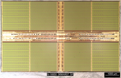 </p><p>图1：三星的90nm 512Mb DDR2 DRAM(Rev.C)继续采用8F2架构。