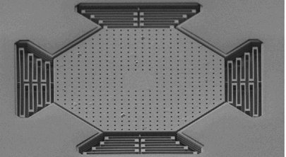 NanoEMS CMOS罗盘部件“内部”显微图（电子工程专辑）