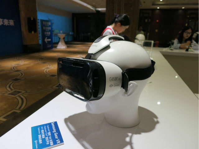 图7：三星Gear VR采用了骁龙805处理器、IZat定位平台和Qualcomm的Wi-Fi解决方案。《电子工程专辑》