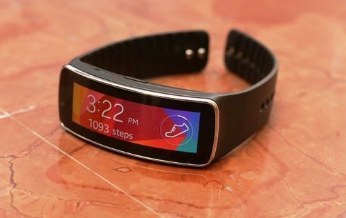 Samsung Gear Fit《电子工程专辑》