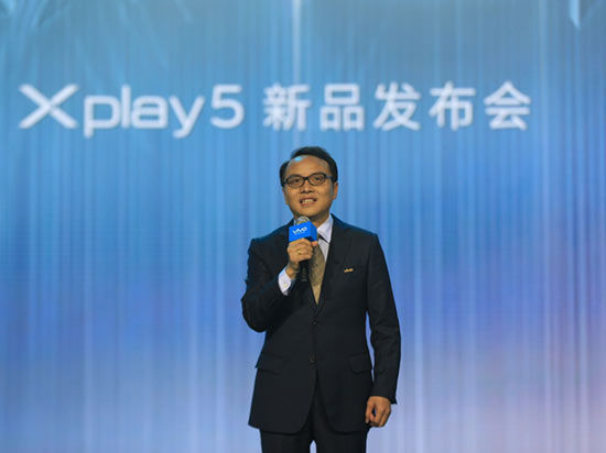 Vivo发布6GB内存手机Xplay5，董事长意外落水抢头条《电子工程专辑》