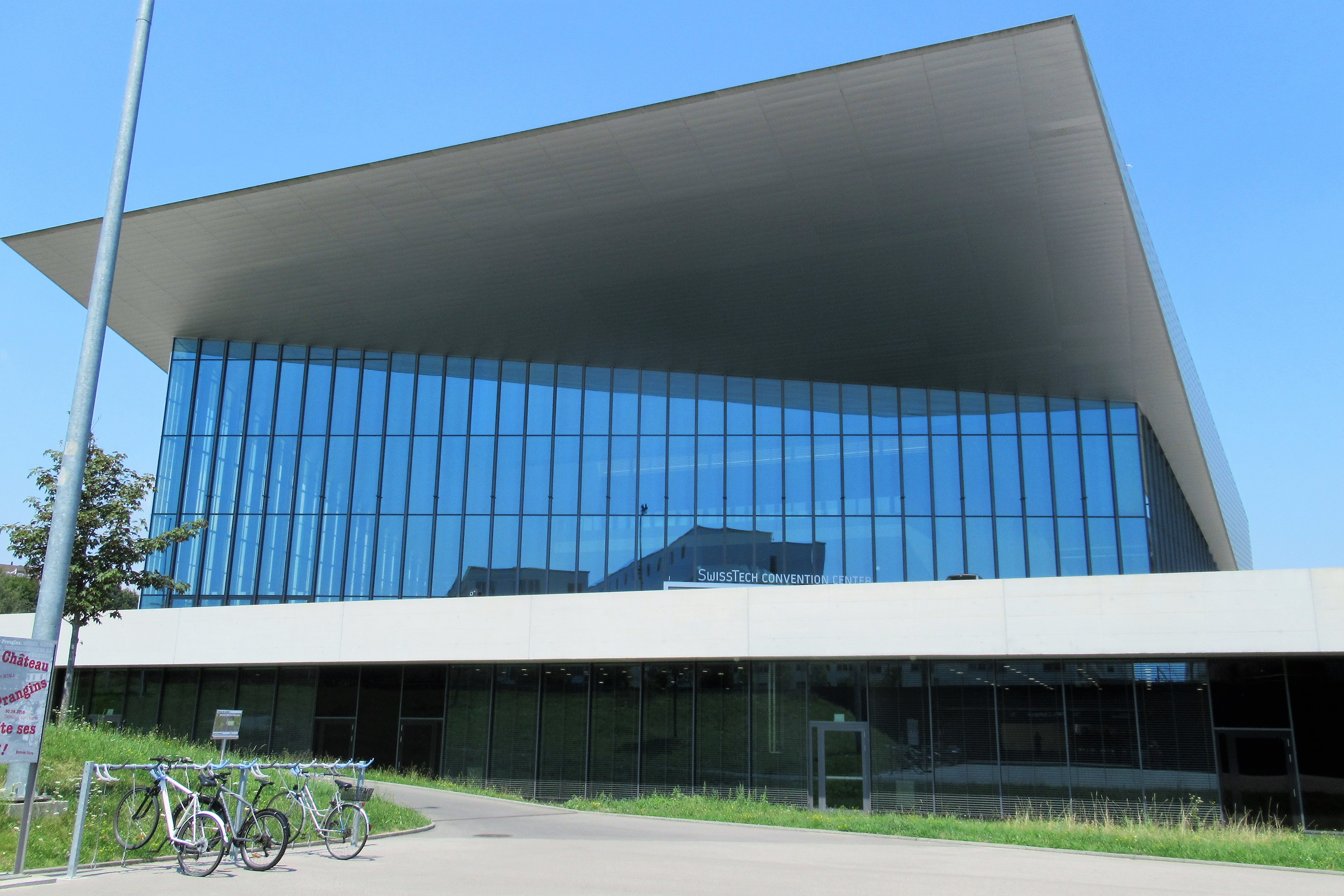 Lausanne_SwissTechConventionCenter.JPG