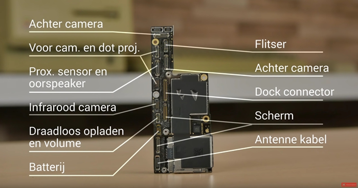 20180921-iphonexs-teardown-4.jpg