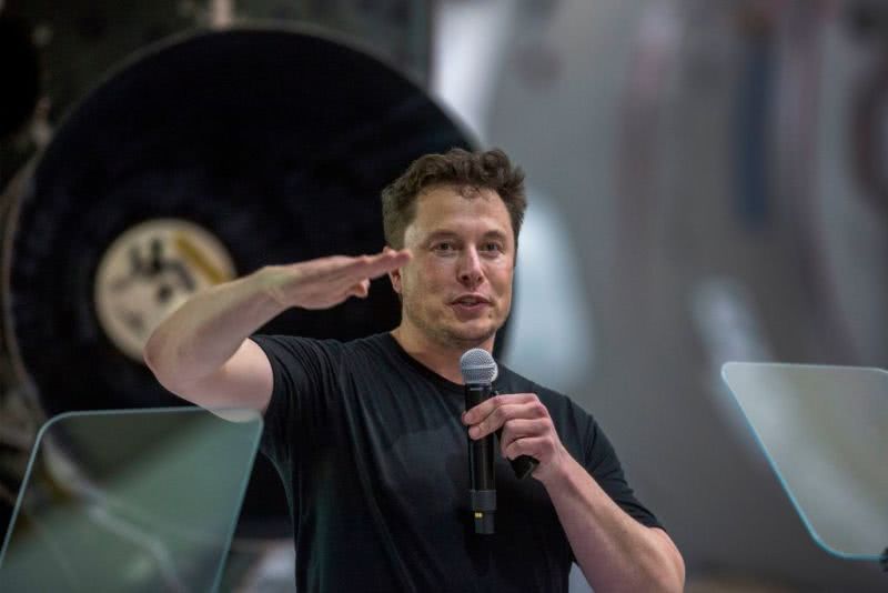 Musk19071102.jpg