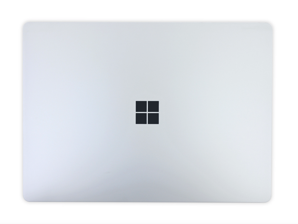 iFixit带来Surface Laptop 2拆解，由于必须破坏Alcantara键盘才能进入机身内部，因此iFixit认为维修Surface Laptop 2就是噩梦，得分为0。